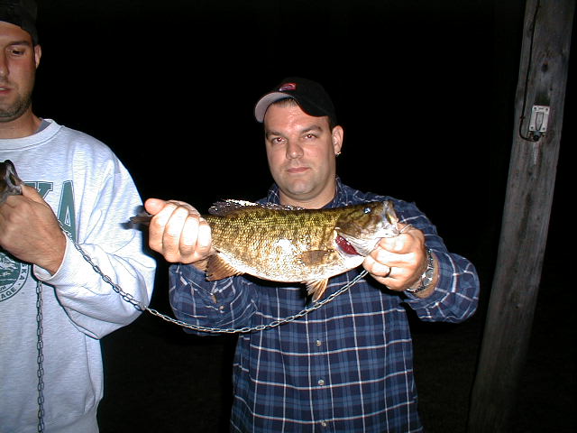 dankevinbass2.jpg (640x480; 58099 bytes)