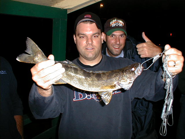 kevinwalleye1.jpg (640x480; 58015 bytes)