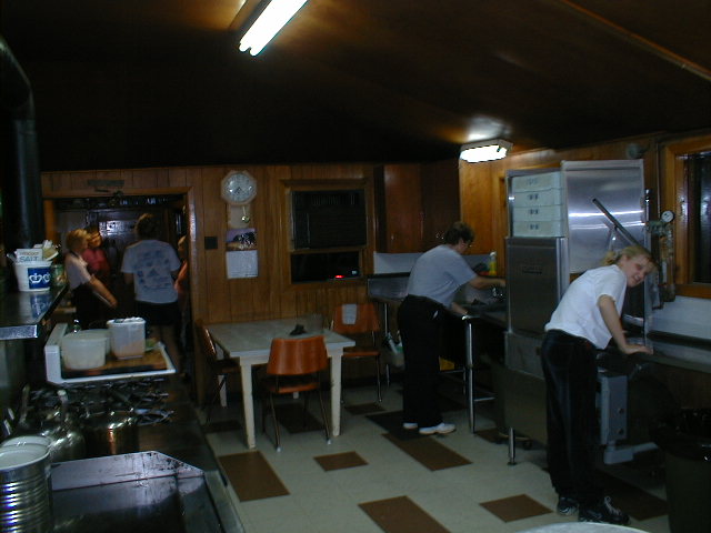 kitchen.jpg (640x480; 56899 bytes)