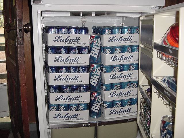 stockedfridge1.jpg (640x480; 73244 bytes)