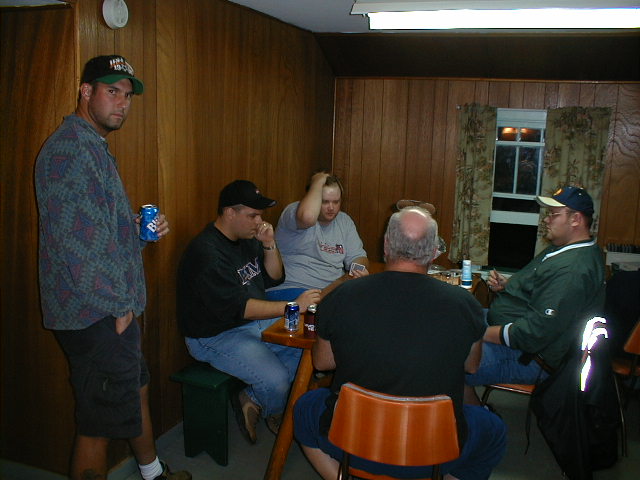 cardgame3.jpg (640x480; 62340 bytes)