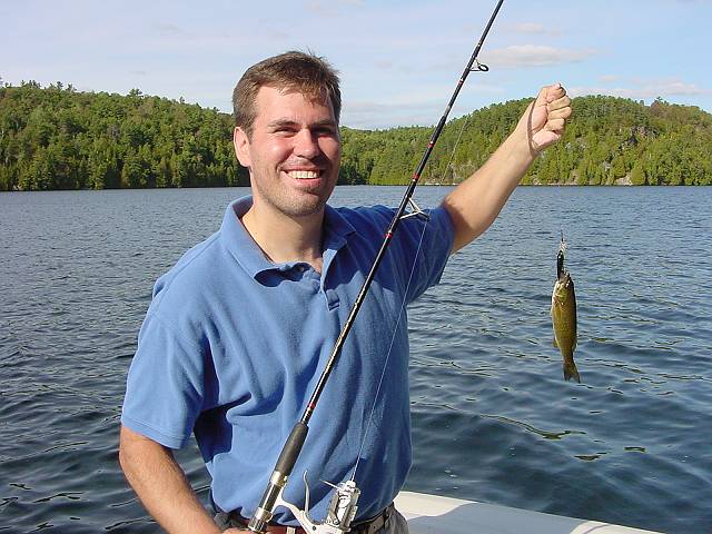 ryanfishing.jpg (640x480; 62837 bytes)