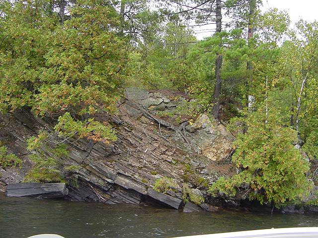 channel2.jpg (640x480; 104202 bytes)