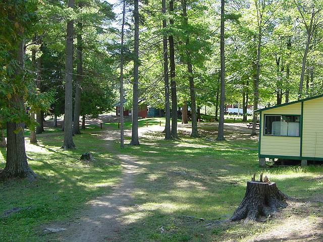 lodgegrounds.jpg (640x480; 108903 bytes)